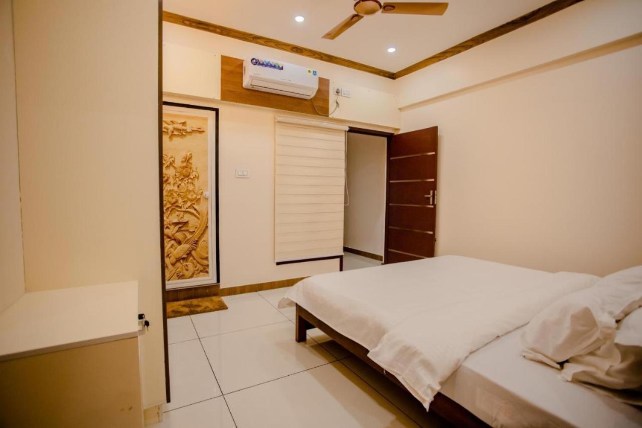 Kv By Halcyon Traveltech Apartment Anachal Exterior photo